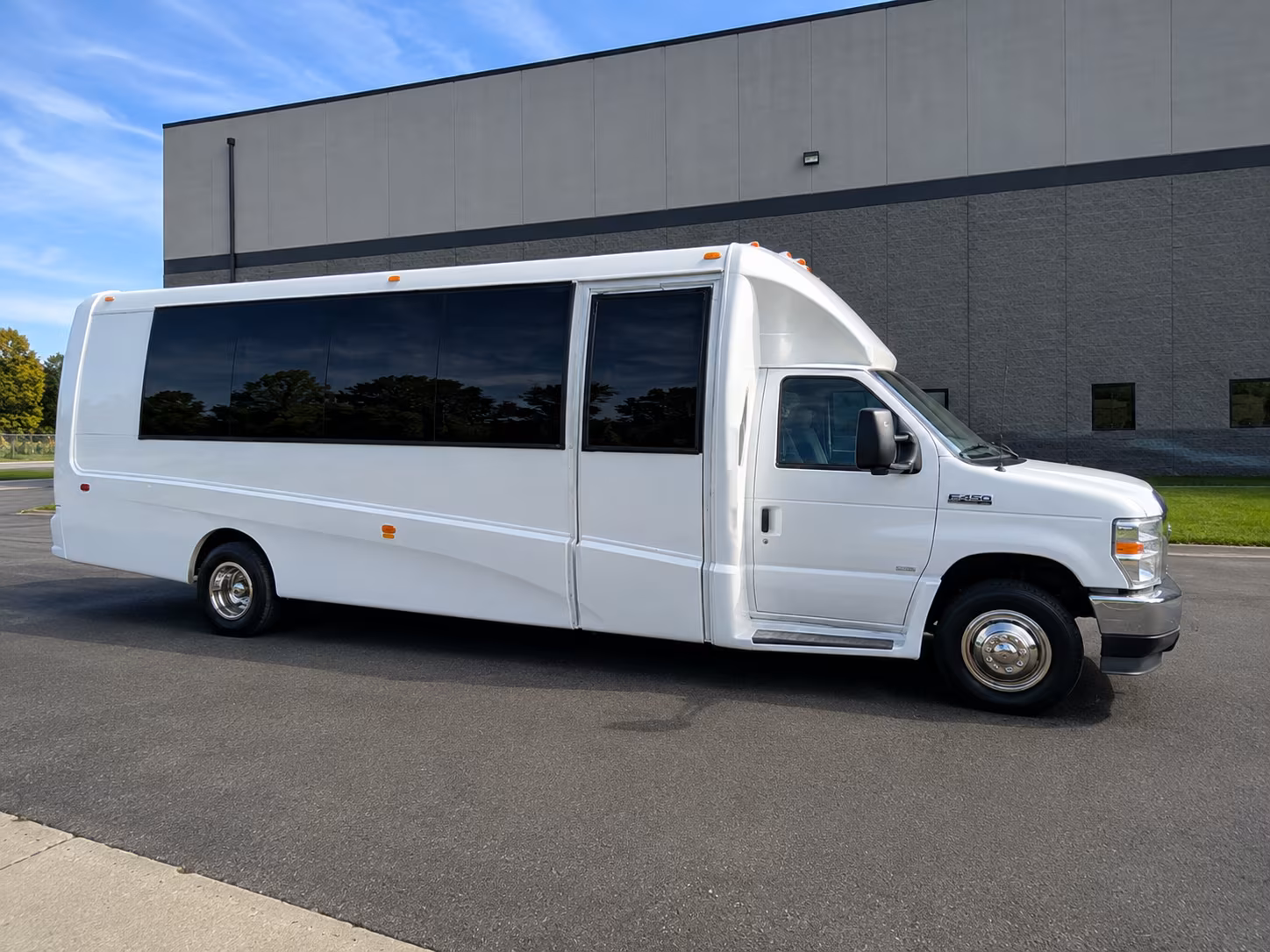 find the perfect transportation for your next school field trip 1