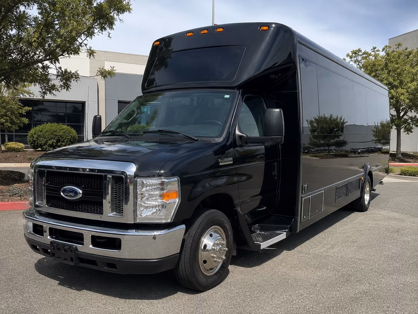 sacramento area concert venues party bus rental