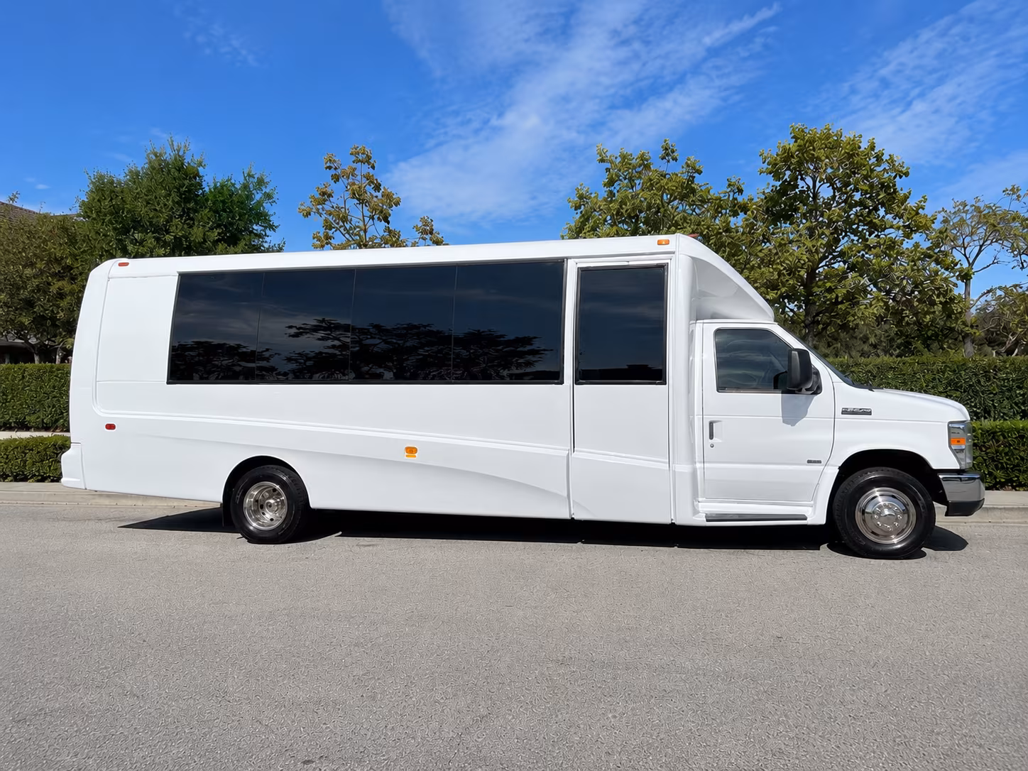 winery tour and brewery crawl buses serving elk grove and the sacramento region